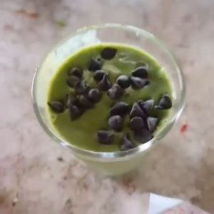Peppermint-Shake-Recipe-by-chocolatecoveredkatie.com